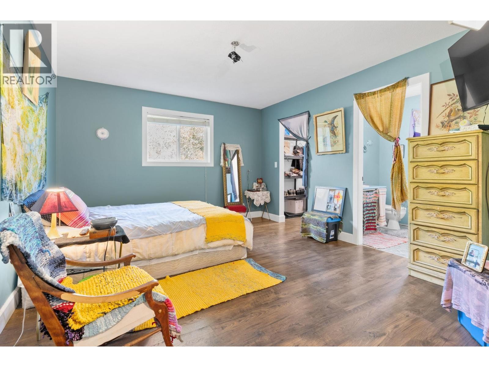 












3830 Gellatly Road S

,
West Kelowna,




British Columbia
V4T2K6

