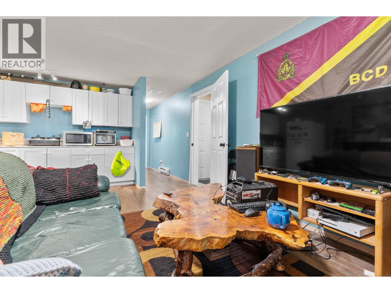 












3830 Gellatly Road S

,
West Kelowna,




British Columbia
V4T2K6

