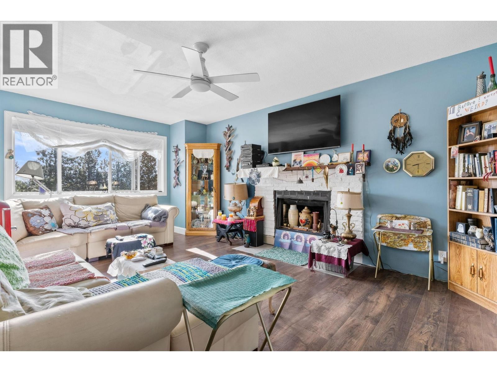 












3830 Gellatly Road S

,
West Kelowna,




British Columbia
V4T2K6

