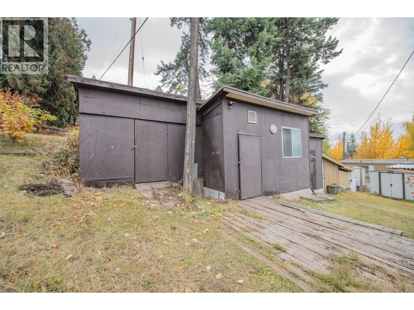 












844 Hutley Road Unit# 7

,
Spallumcheen,




British Columbia
V4Y0R6


