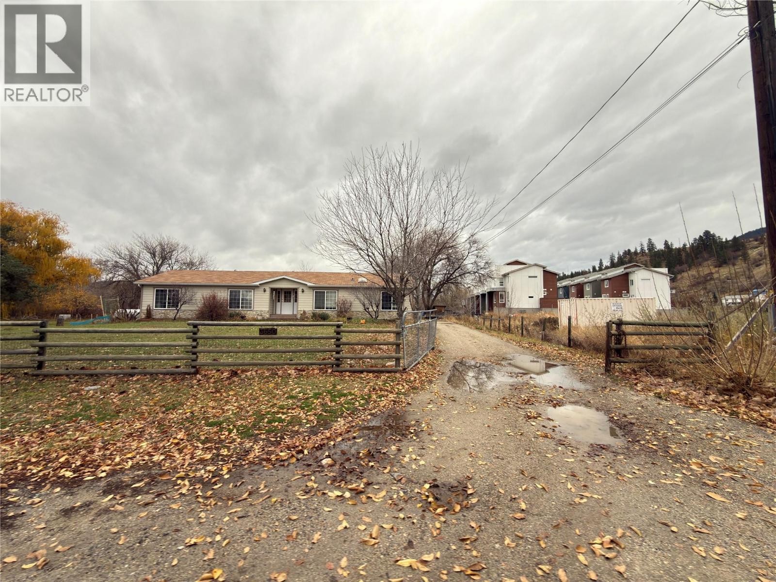 












3650 redecopp Road

,
Lake Country,




British Columbia
v4v1x5

