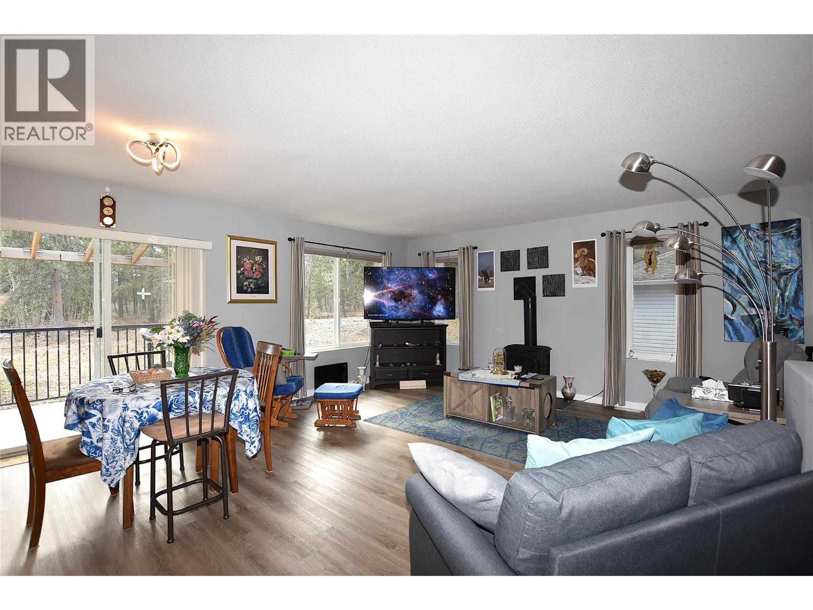 












145 Falcon Avenue

,
Vernon,




British Columbia
V1H2A1

