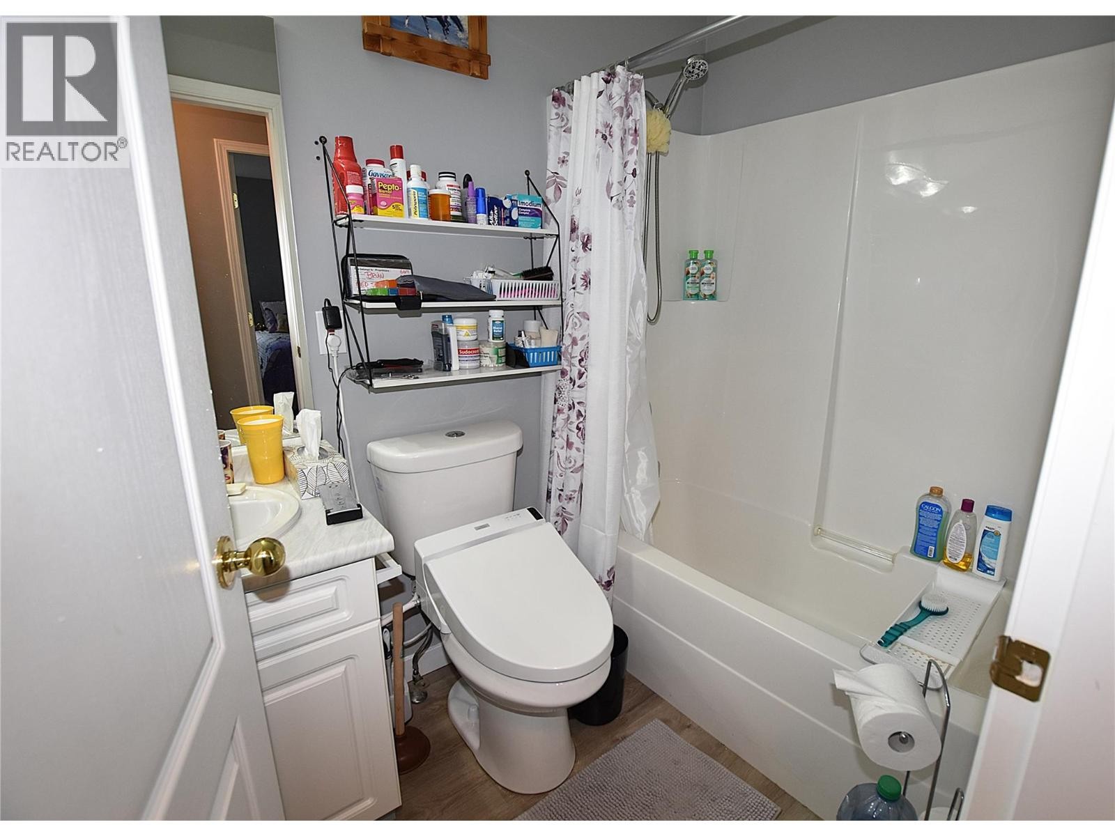 












145 Falcon Avenue

,
Vernon,




British Columbia
V1H2A1

