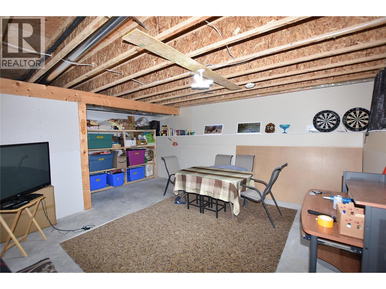 












145 Falcon Avenue

,
Vernon,




British Columbia
V1H2A1

