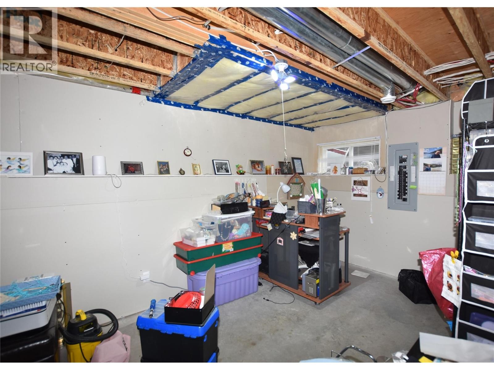 












145 Falcon Avenue

,
Vernon,




British Columbia
V1H2A1

