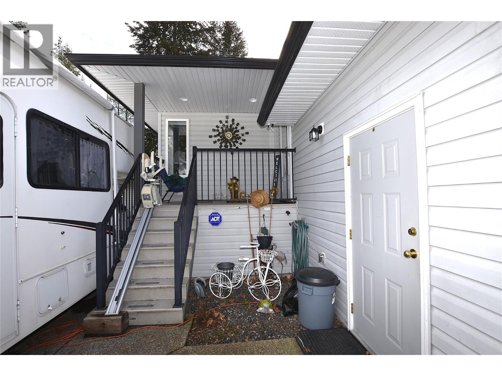 












145 Falcon Avenue

,
Vernon,




British Columbia
V1H2A1

