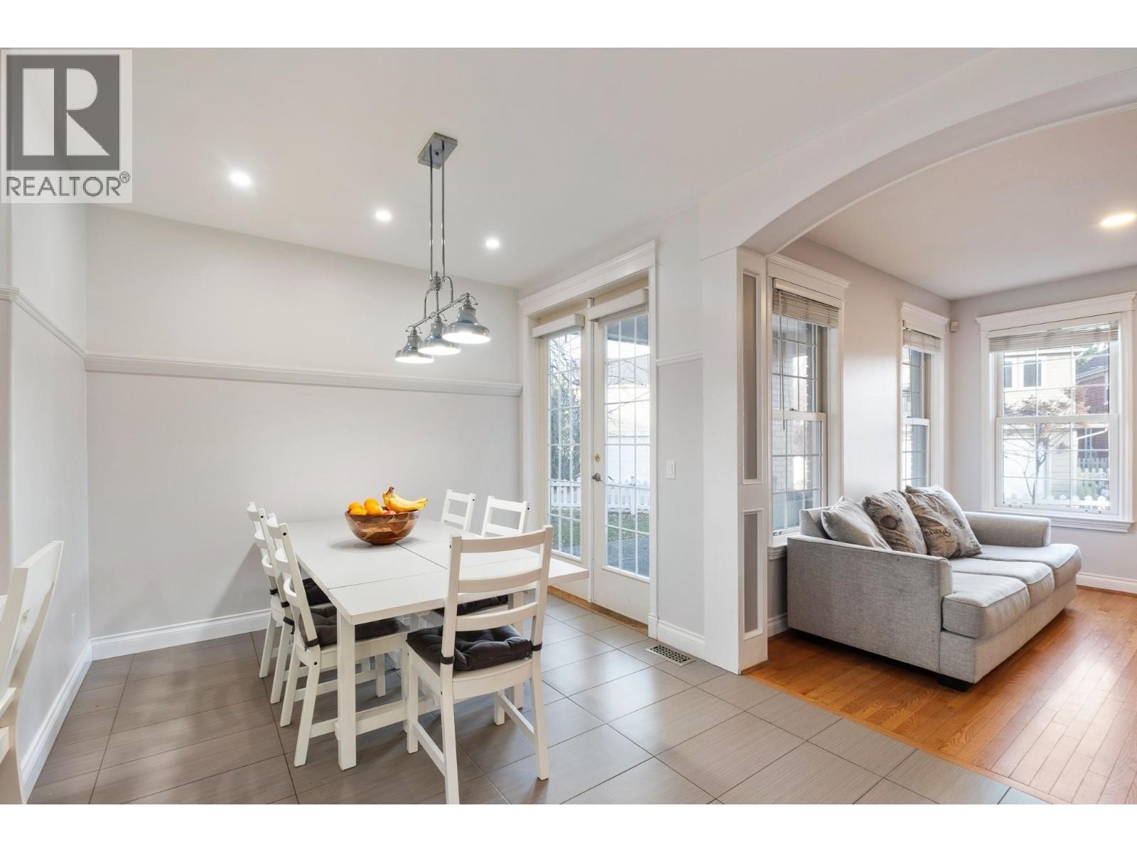 












434 Providence Avenue

,
Kelowna,




British Columbia
V1W4S8

