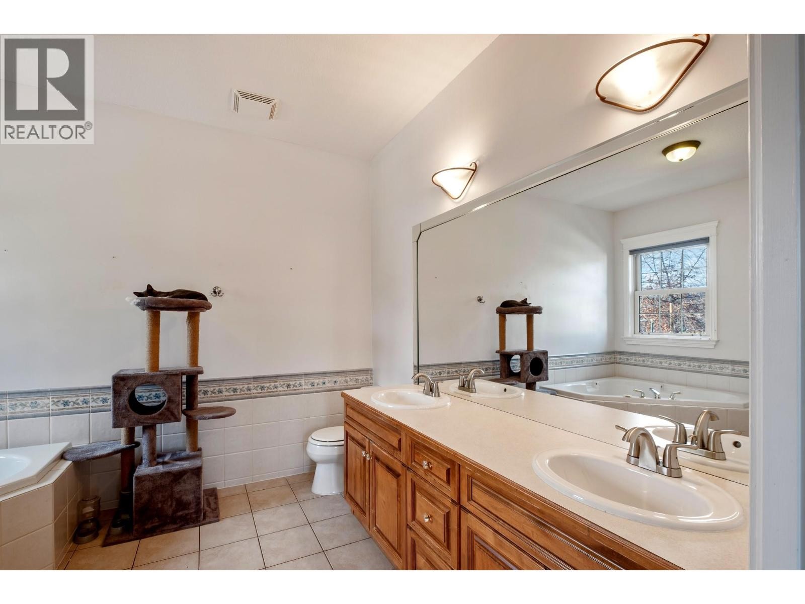 












434 Providence Avenue

,
Kelowna,




British Columbia
V1W4S8

