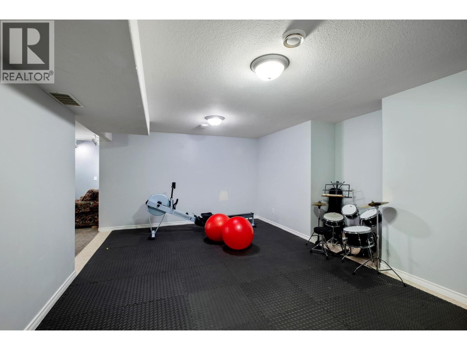 












434 Providence Avenue

,
Kelowna,




British Columbia
V1W4S8

