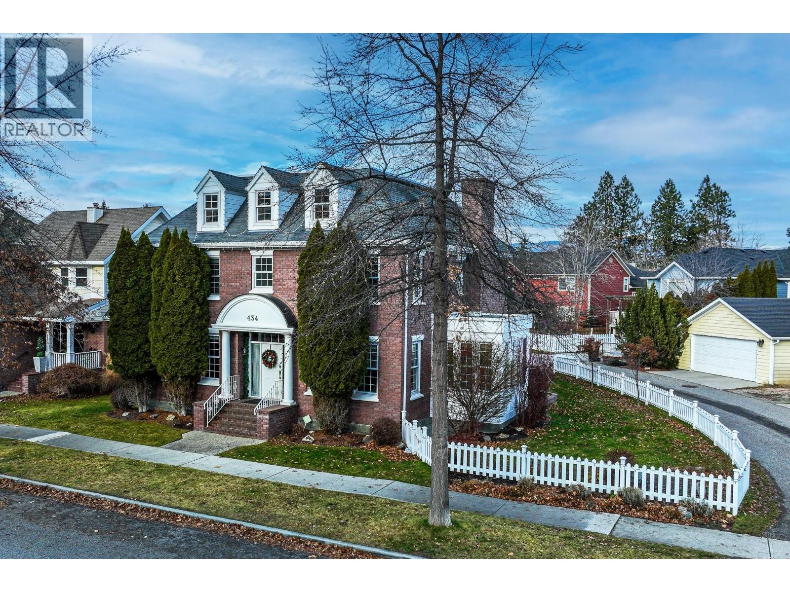 












434 Providence Avenue

,
Kelowna,




British Columbia
V1W4S8

