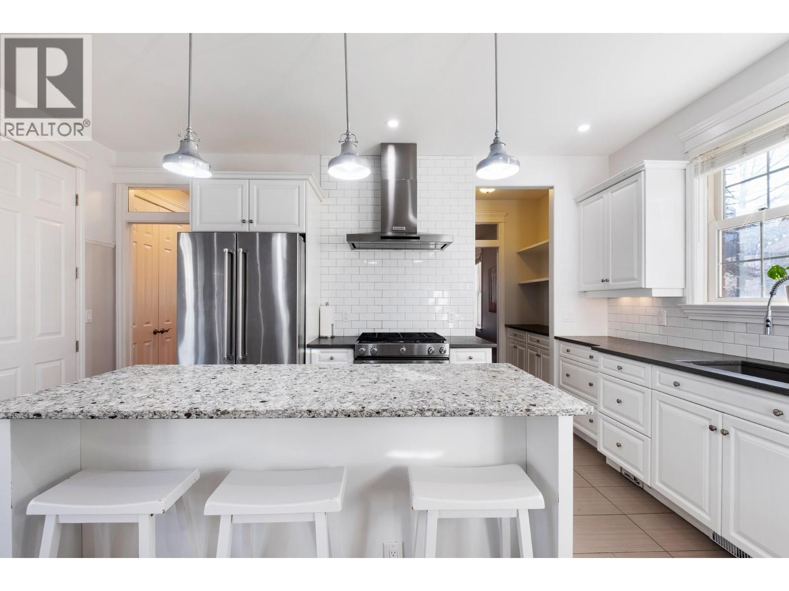 












434 Providence Avenue

,
Kelowna,




British Columbia
V1W4S8

