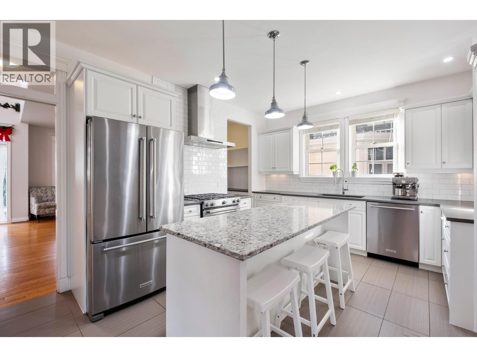 












434 Providence Avenue

,
Kelowna,




British Columbia
V1W4S8

