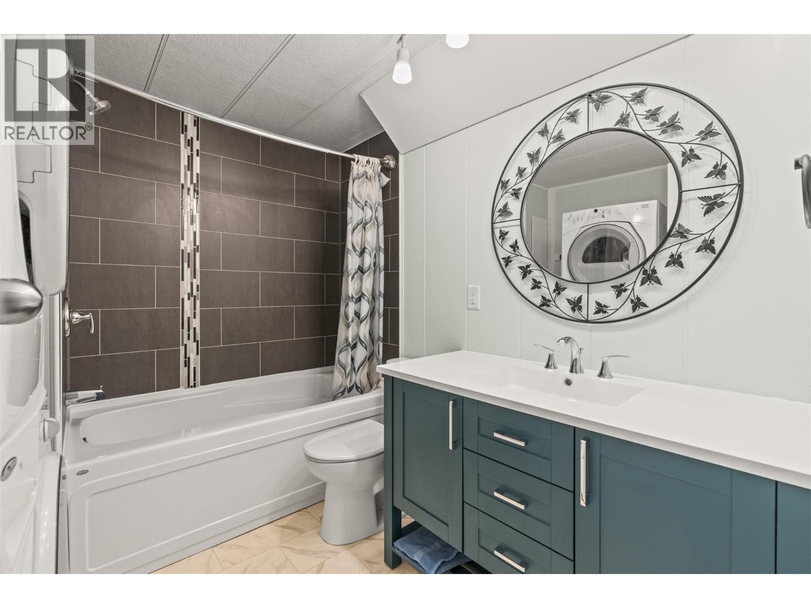 












15401 Kalamalka Road Unit# 92

,
Coldstream,




British Columbia
V1B1Z3

