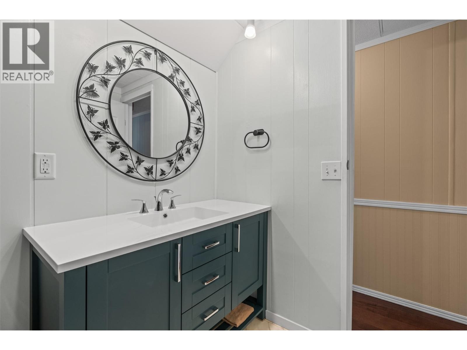 












15401 Kalamalka Road Unit# 92

,
Coldstream,




British Columbia
V1B1Z3

