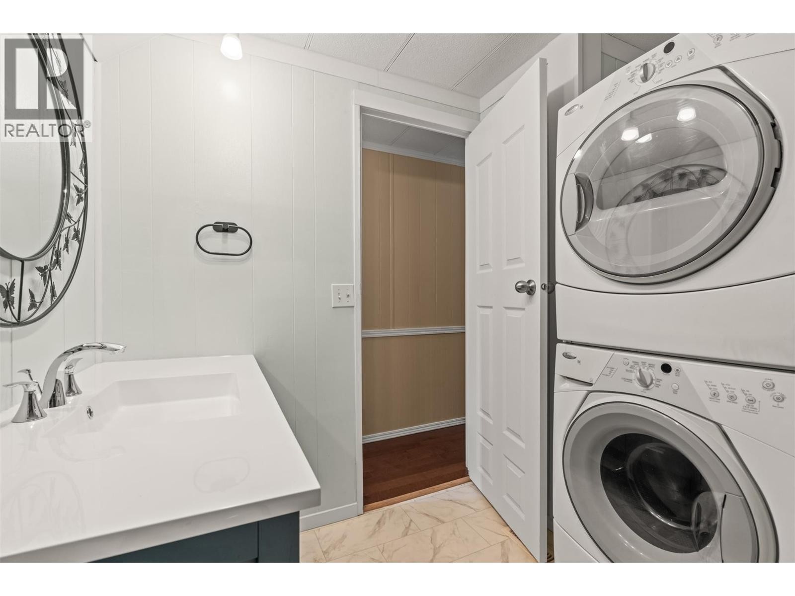 












15401 Kalamalka Road Unit# 92

,
Coldstream,




British Columbia
V1B1Z3

