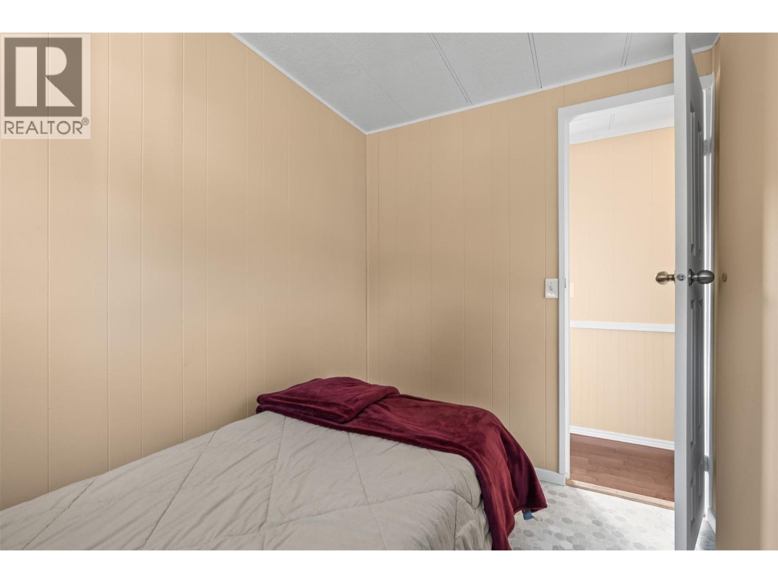 












15401 Kalamalka Road Unit# 92

,
Coldstream,




British Columbia
V1B1Z3

