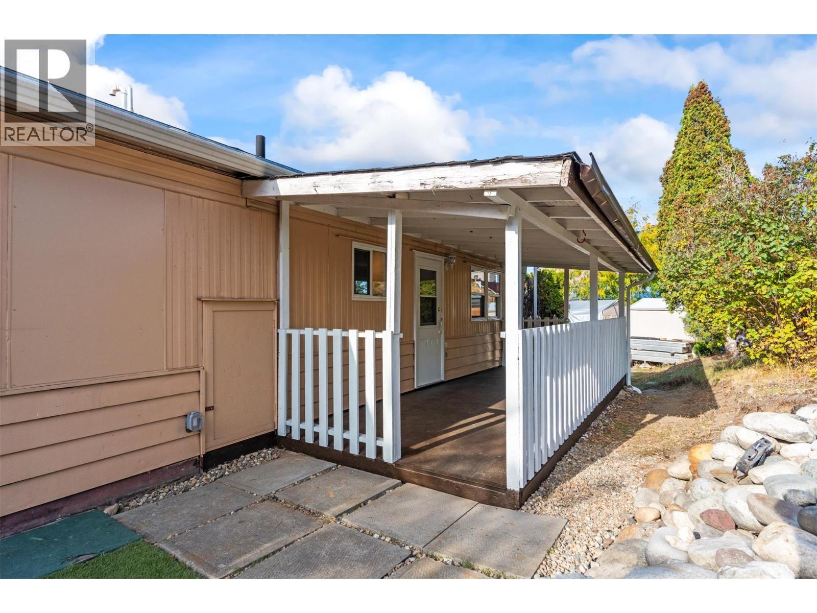 












15401 Kalamalka Road Unit# 92

,
Coldstream,




British Columbia
V1B1Z3

