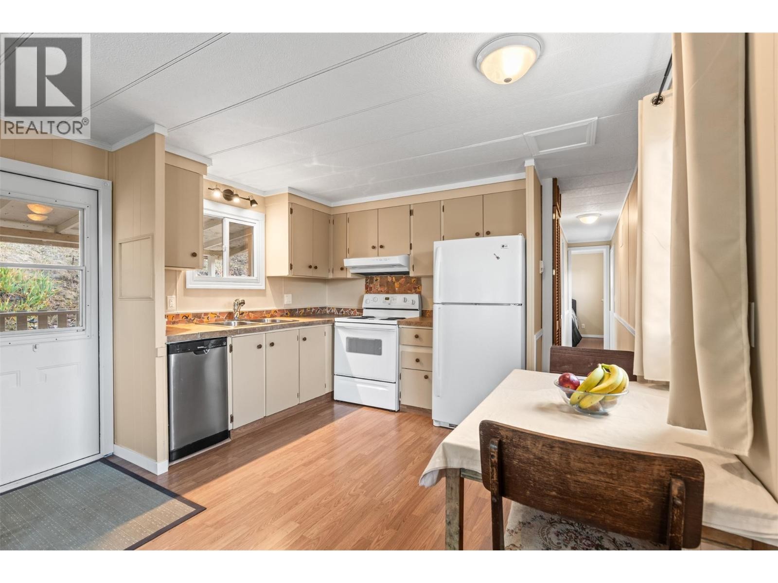 












15401 Kalamalka Road Unit# 92

,
Coldstream,




British Columbia
V1B1Z3

