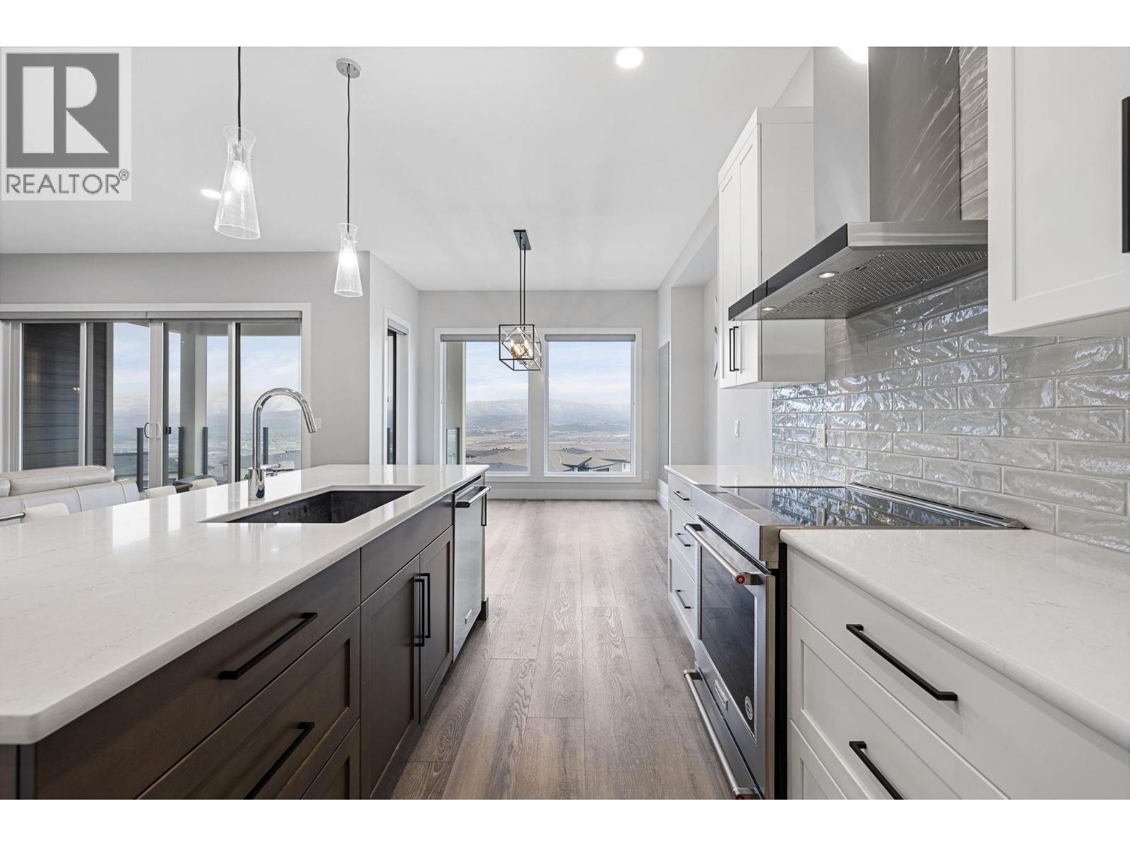 












1940 Foxtail Terrace

,
Kelowna,




British Columbia
V1P1T9

