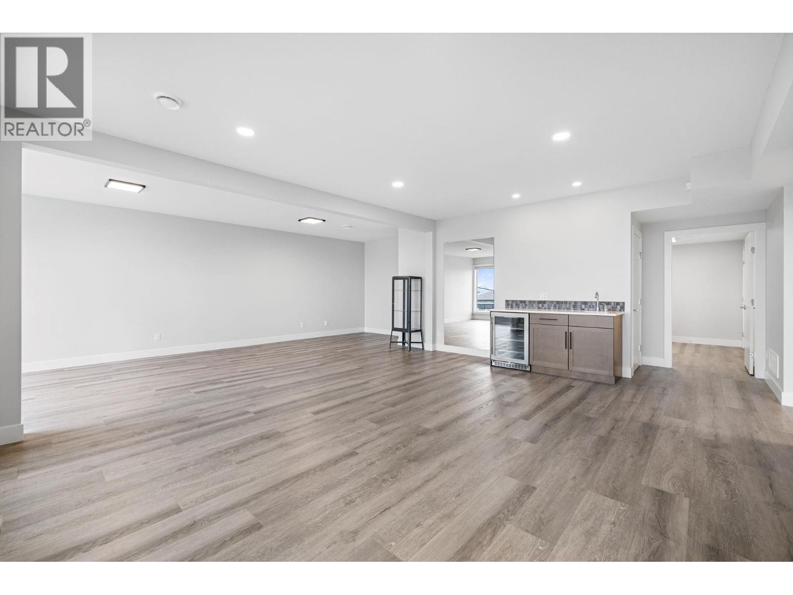 












1940 Foxtail Terrace

,
Kelowna,




British Columbia
V1P1T9

