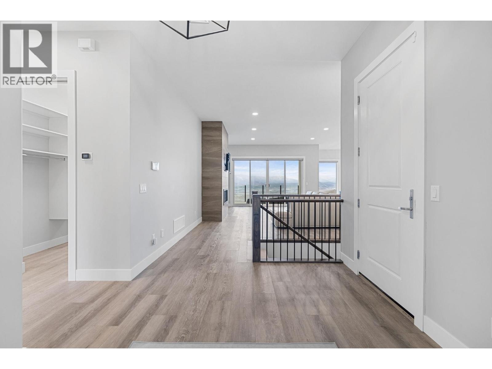 












1940 Foxtail Terrace

,
Kelowna,




British Columbia
V1P1T9

