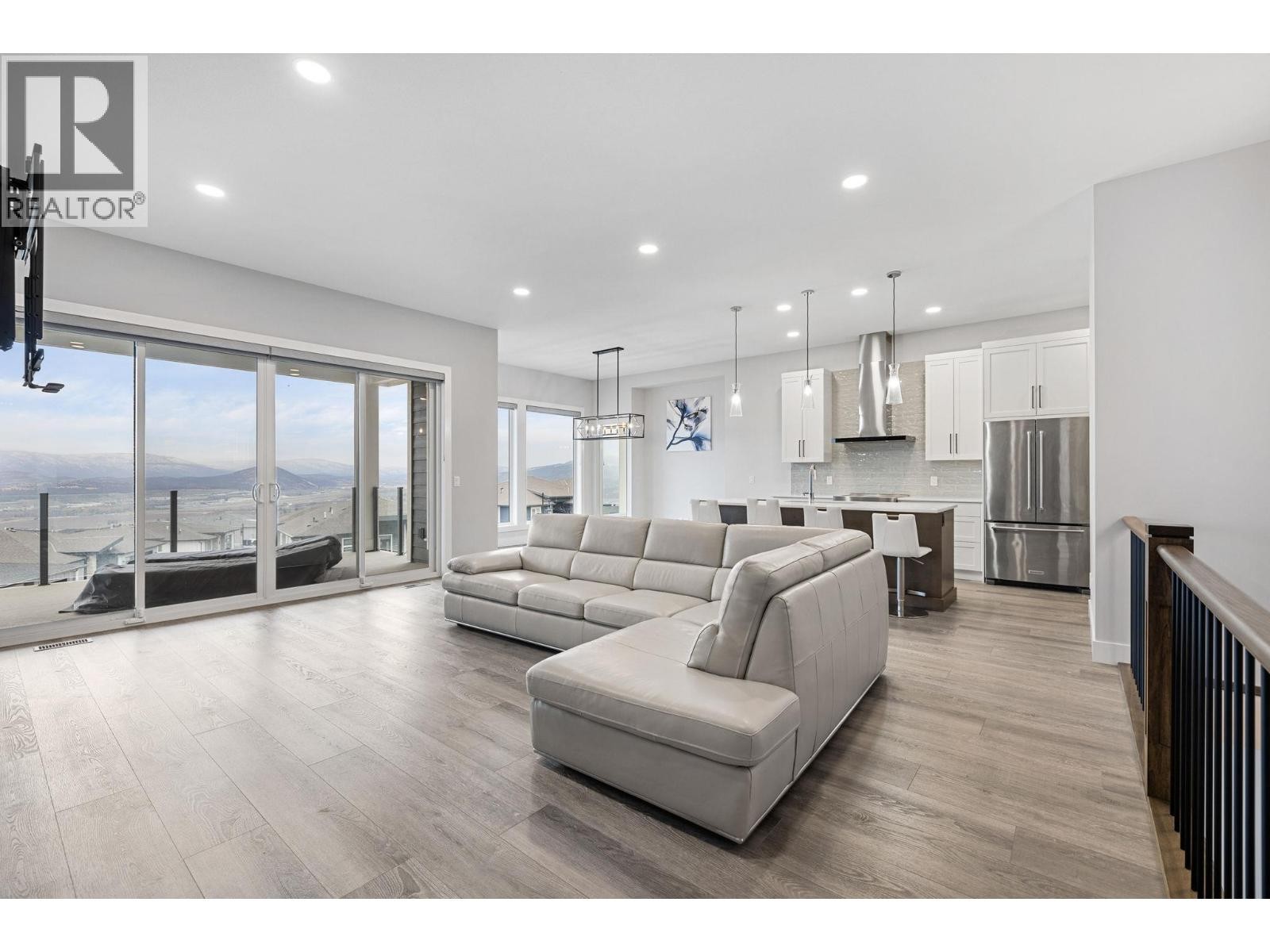 












1940 Foxtail Terrace

,
Kelowna,




British Columbia
V1P1T9

