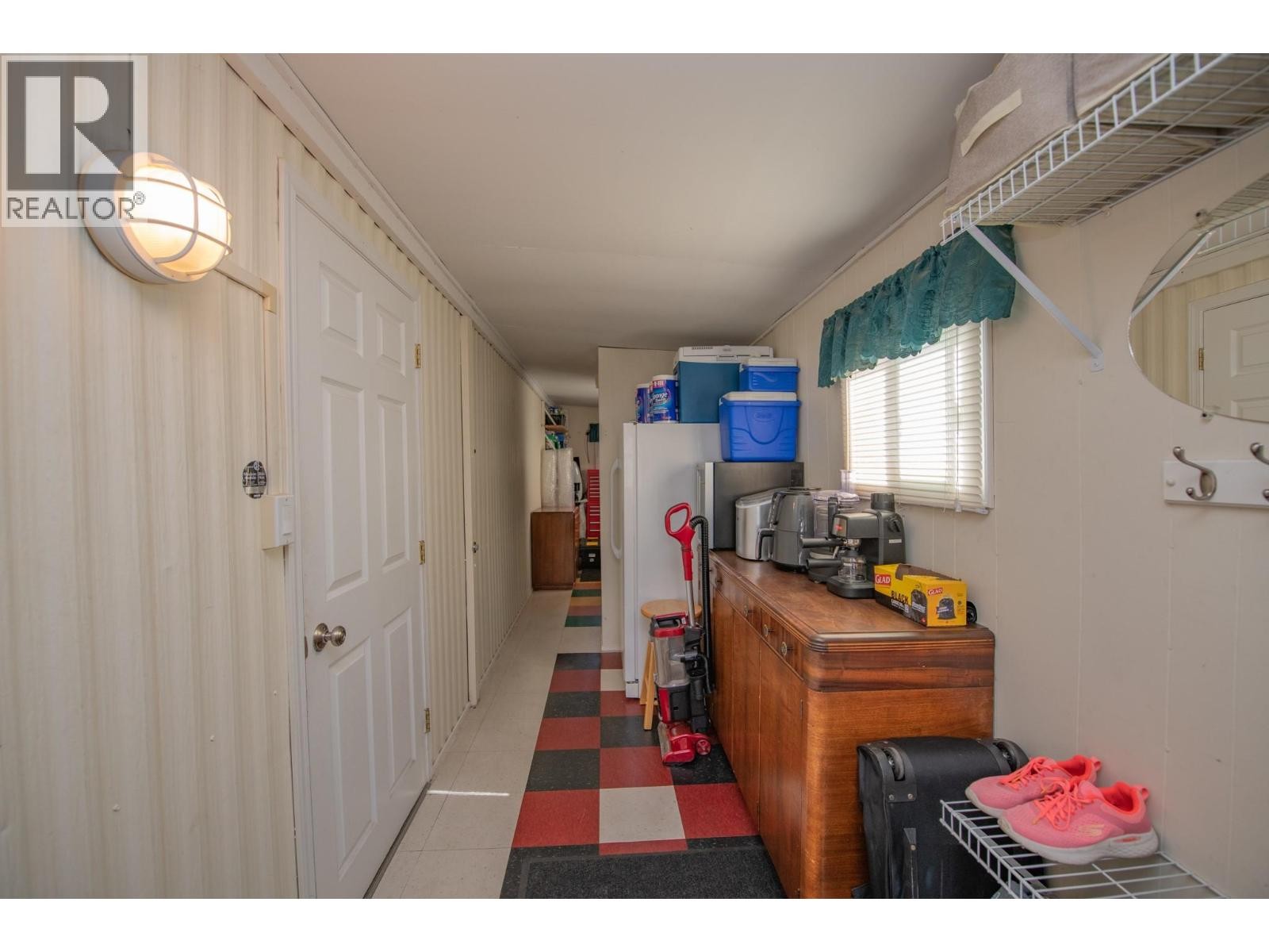 












15401 Kalamalka Lake Road Unit# 3A

,
Coldstream,




British Columbia
V1B1Z3

