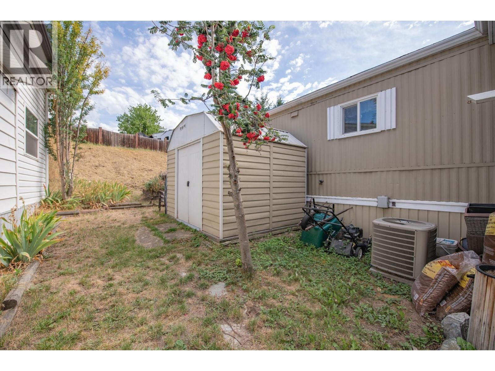 












15401 Kalamalka Lake Road Unit# 3A

,
Coldstream,




British Columbia
V1B1Z3

