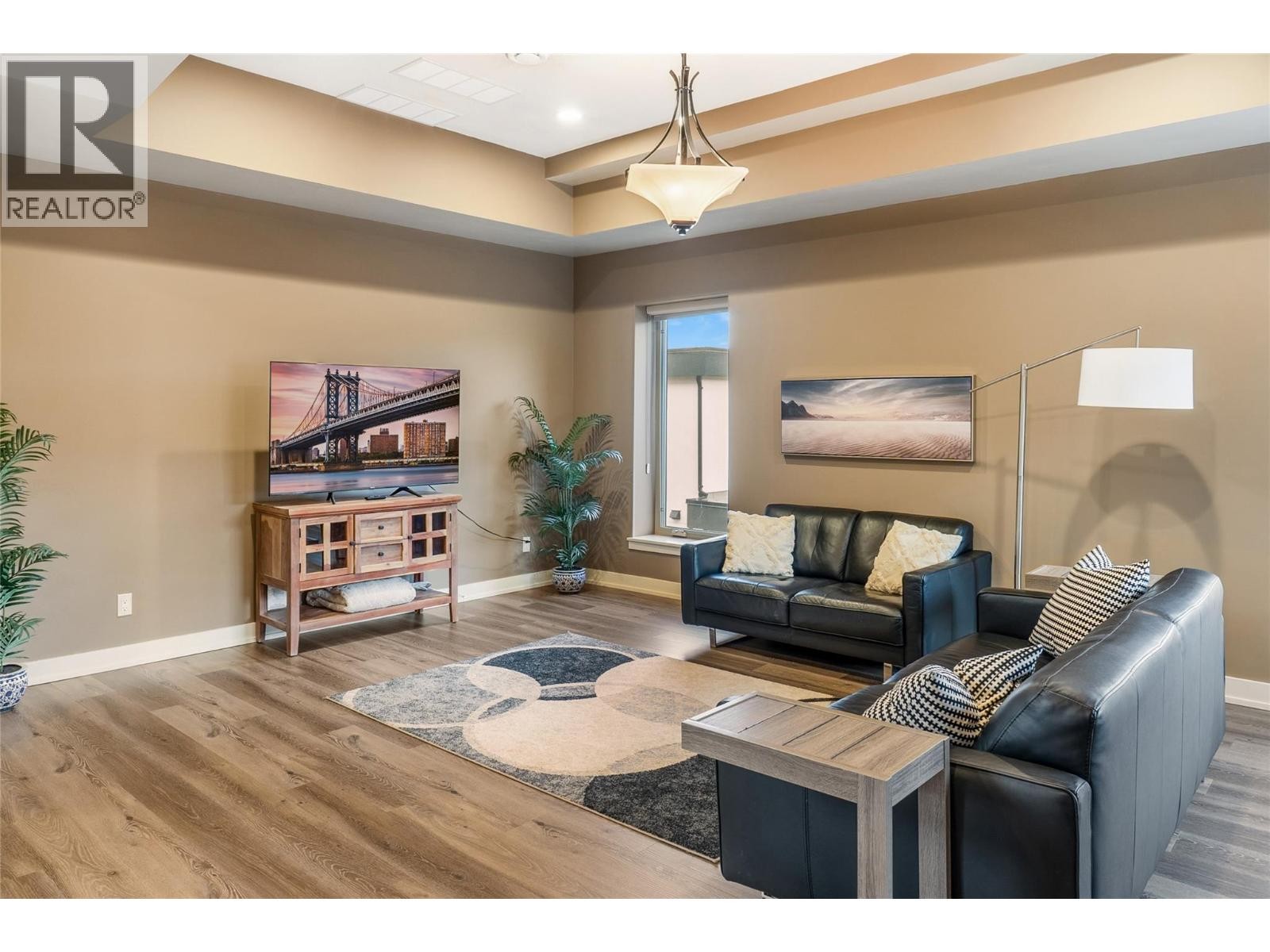 












1029 Longacre Place

,
Vernon,




British Columbia
V1H1H7

