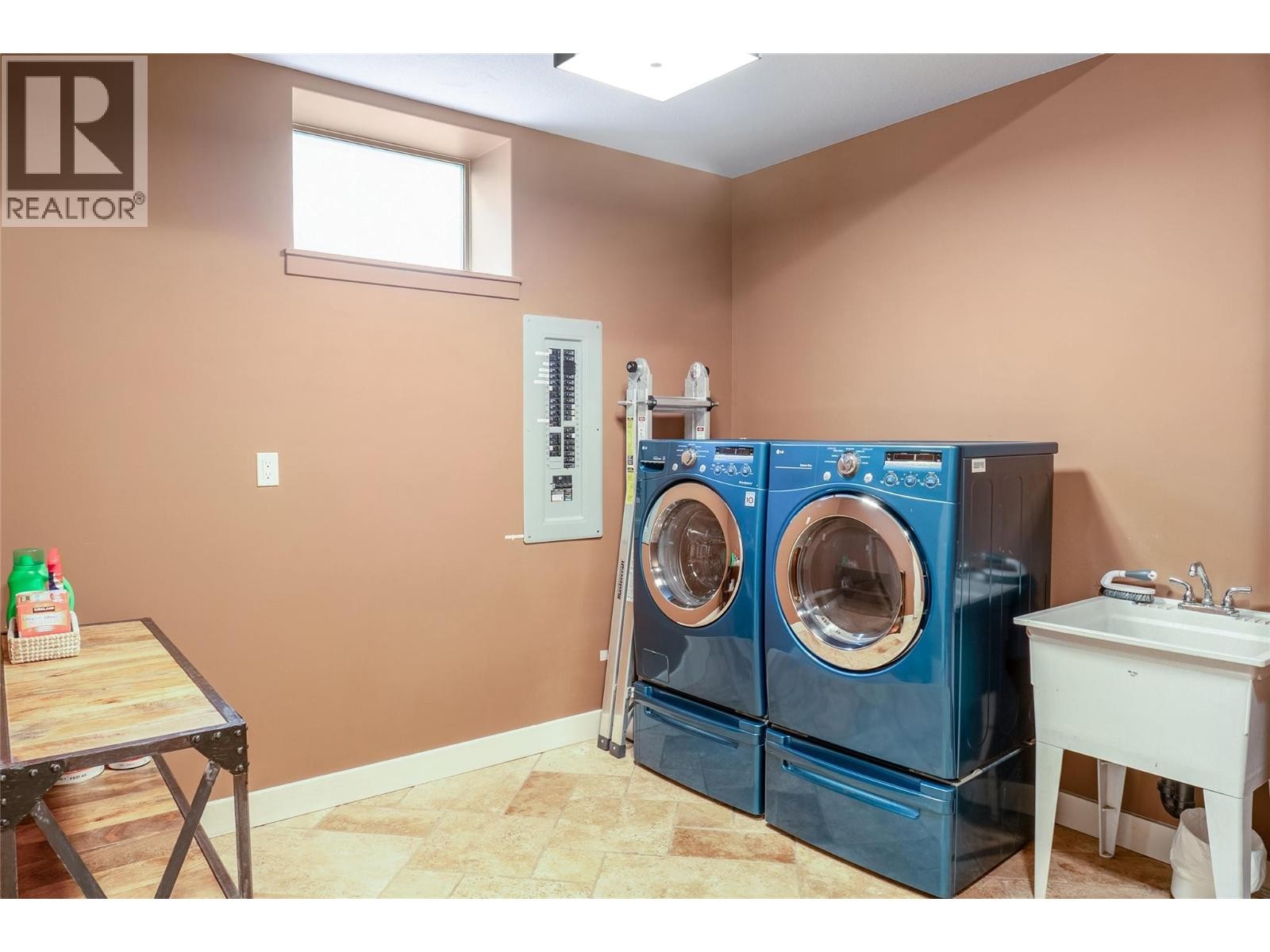 












1029 Longacre Place

,
Vernon,




British Columbia
V1H1H7

