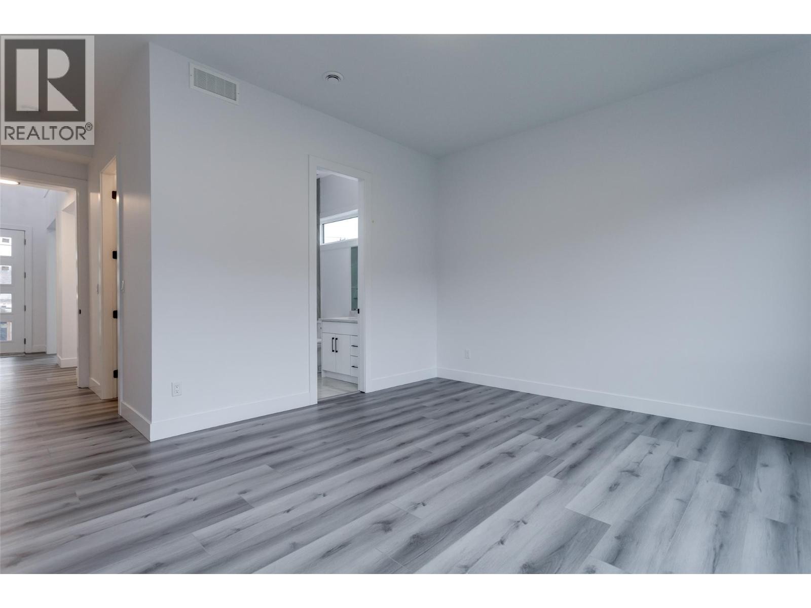 












474 Snowsell Street N

,
Kelowna,




British Columbia
V1L2B3

