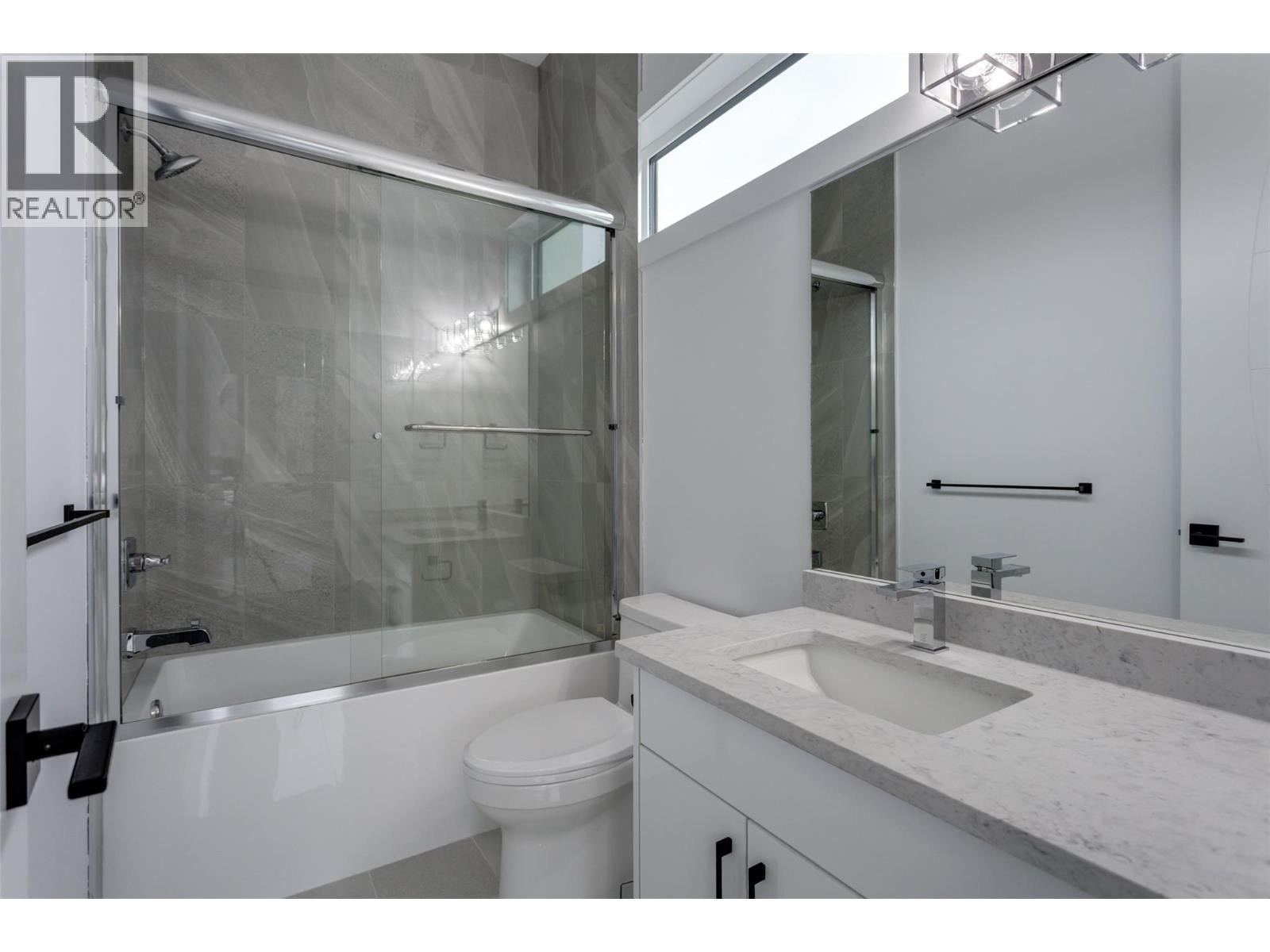 












474 Snowsell Street N

,
Kelowna,




British Columbia
V1L2B3

