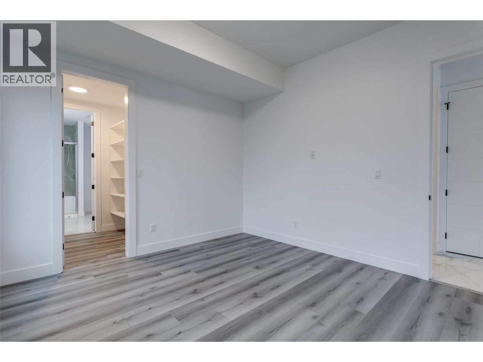 












474 Snowsell Street N

,
Kelowna,




British Columbia
V1L2B3

