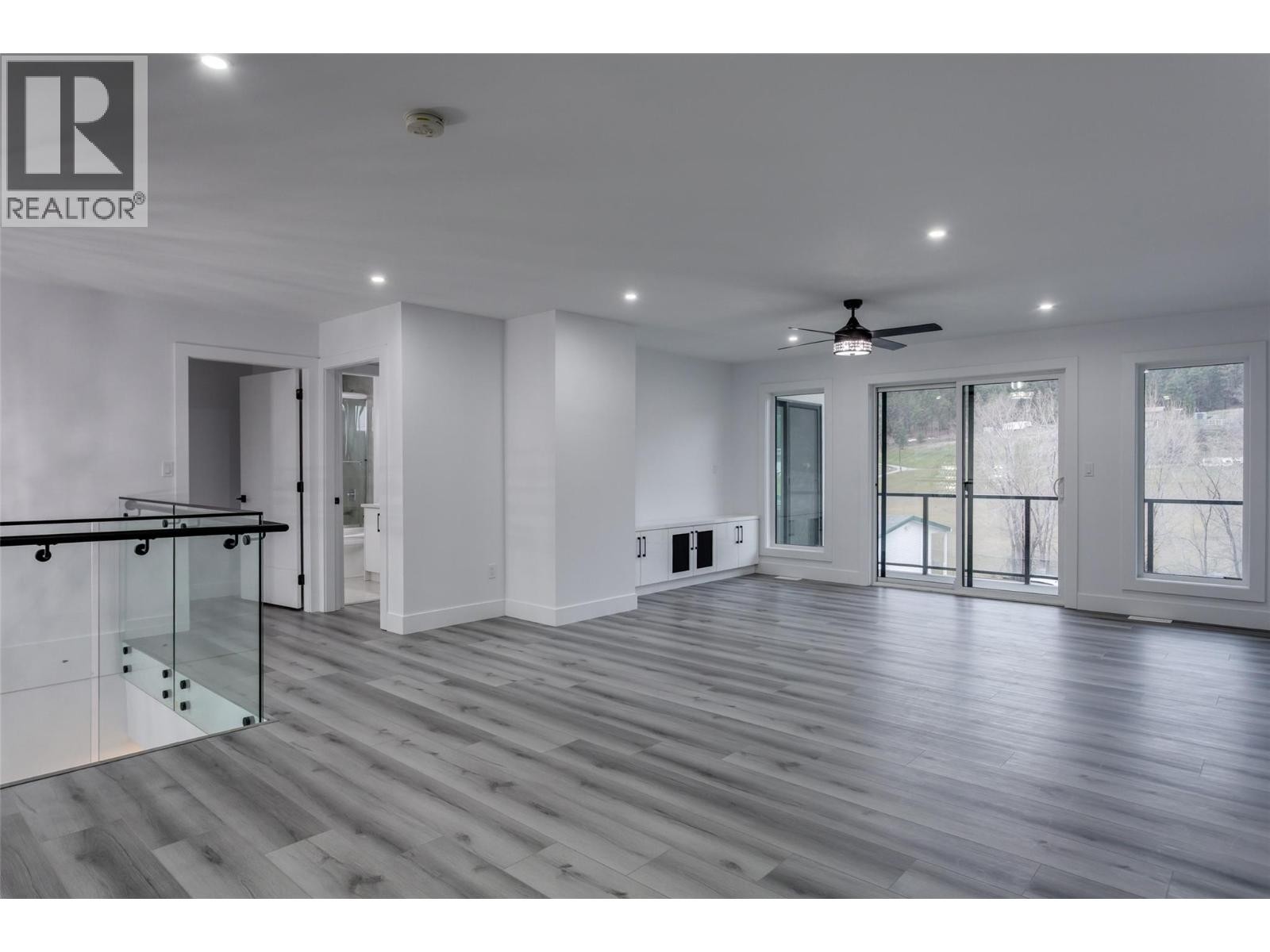 












474 Snowsell Street N

,
Kelowna,




British Columbia
V1L2B3

