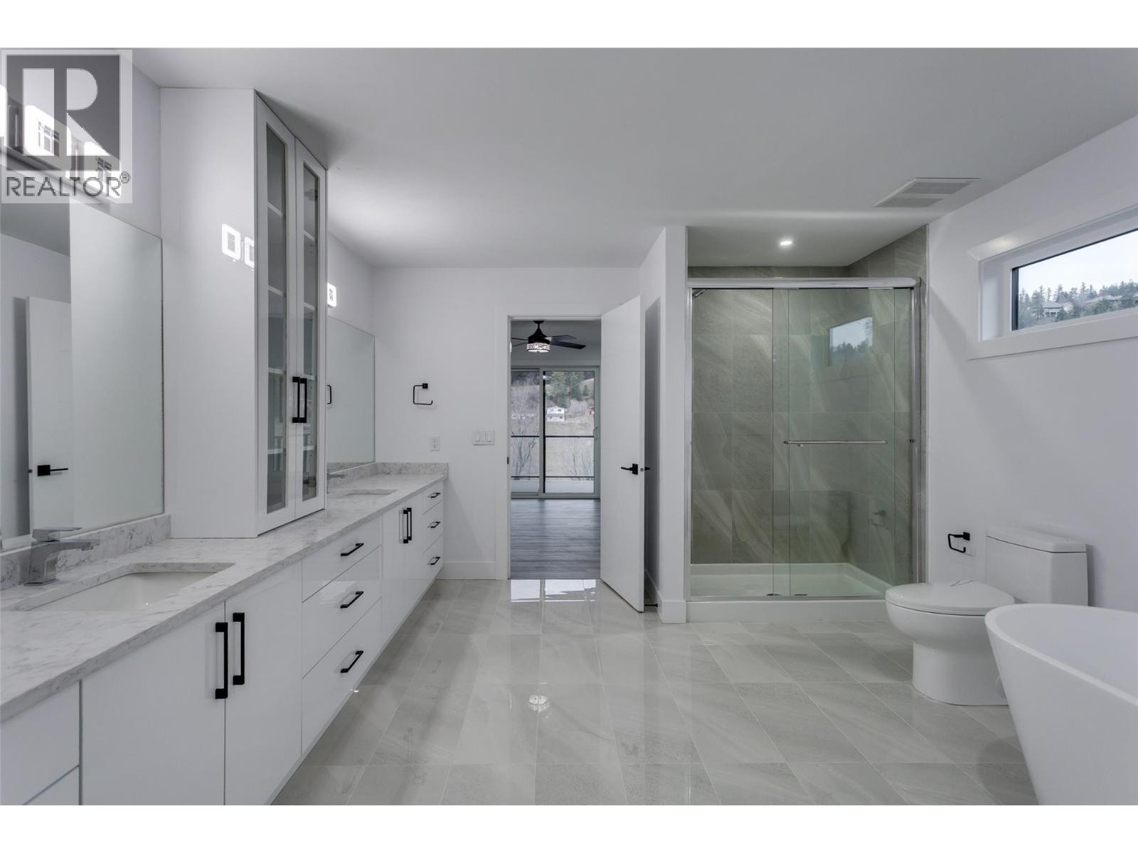 












474 Snowsell Street N

,
Kelowna,




British Columbia
V1L2B3

