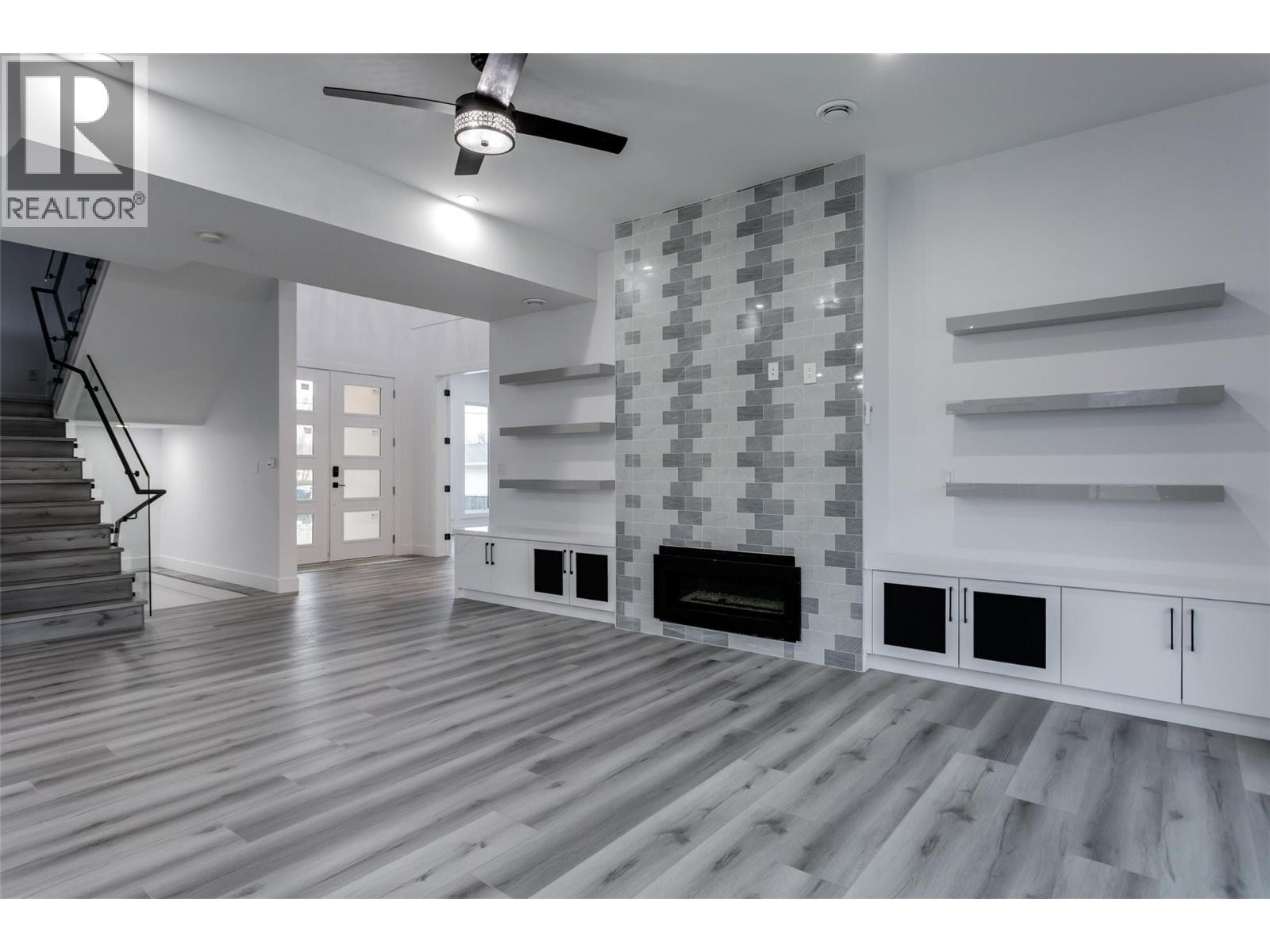 












474 Snowsell Street N

,
Kelowna,




British Columbia
V1L2B3

