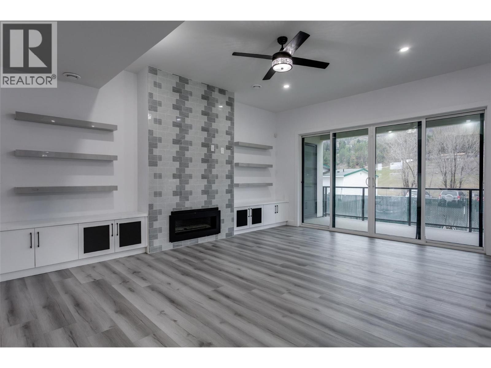 












474 Snowsell Street N

,
Kelowna,




British Columbia
V1L2B3

