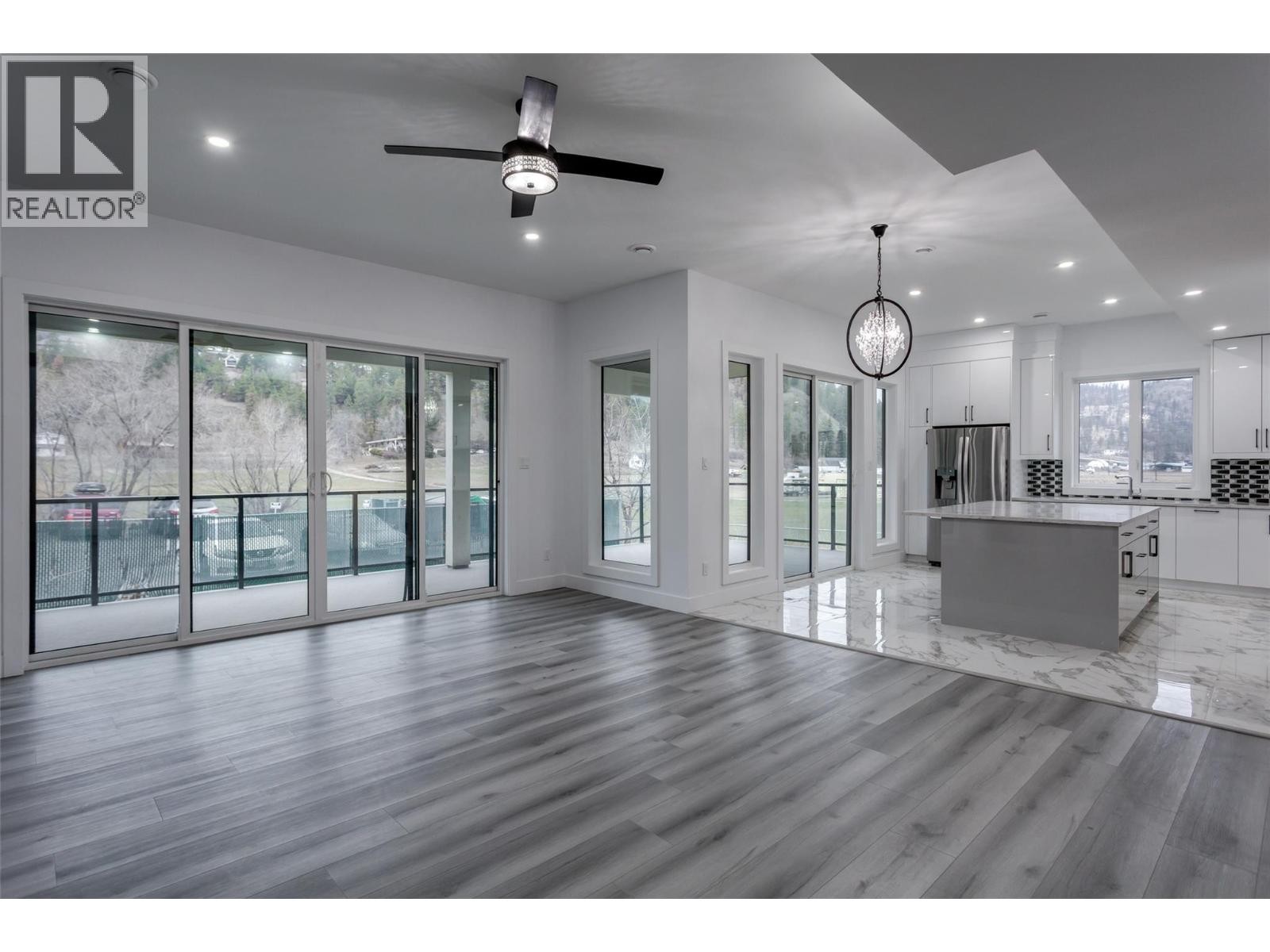 












474 Snowsell Street N

,
Kelowna,




British Columbia
V1L2B3

