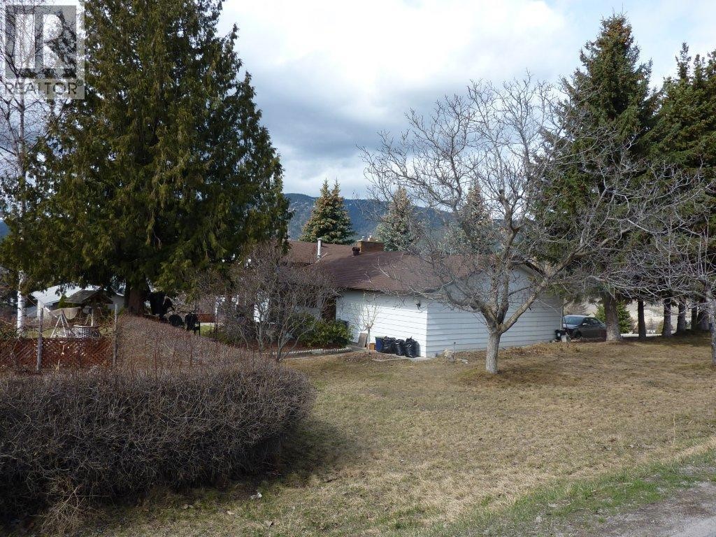 












1069 Hudson Road Lot# A

,
West Kelowna,




British Columbia
V1Z1J2

