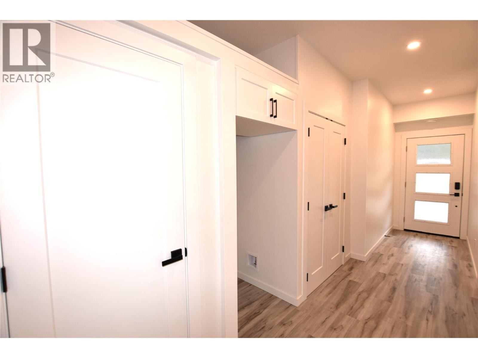 












592 Nighthawk Avenue

,
Vernon,




British Columbia
V1H2A1

