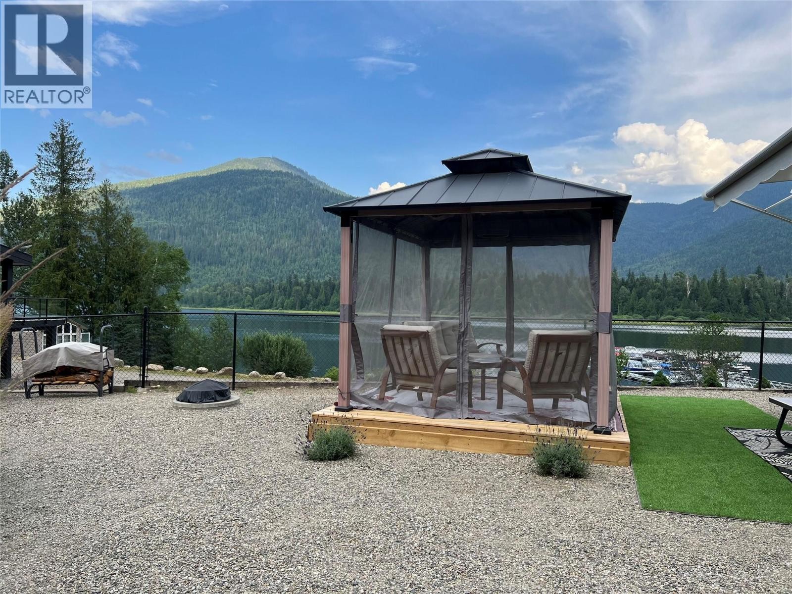 












1681 Sugar Lake Road Unit# 60

,
Cherryville,







British Columbia
V0E2G2

