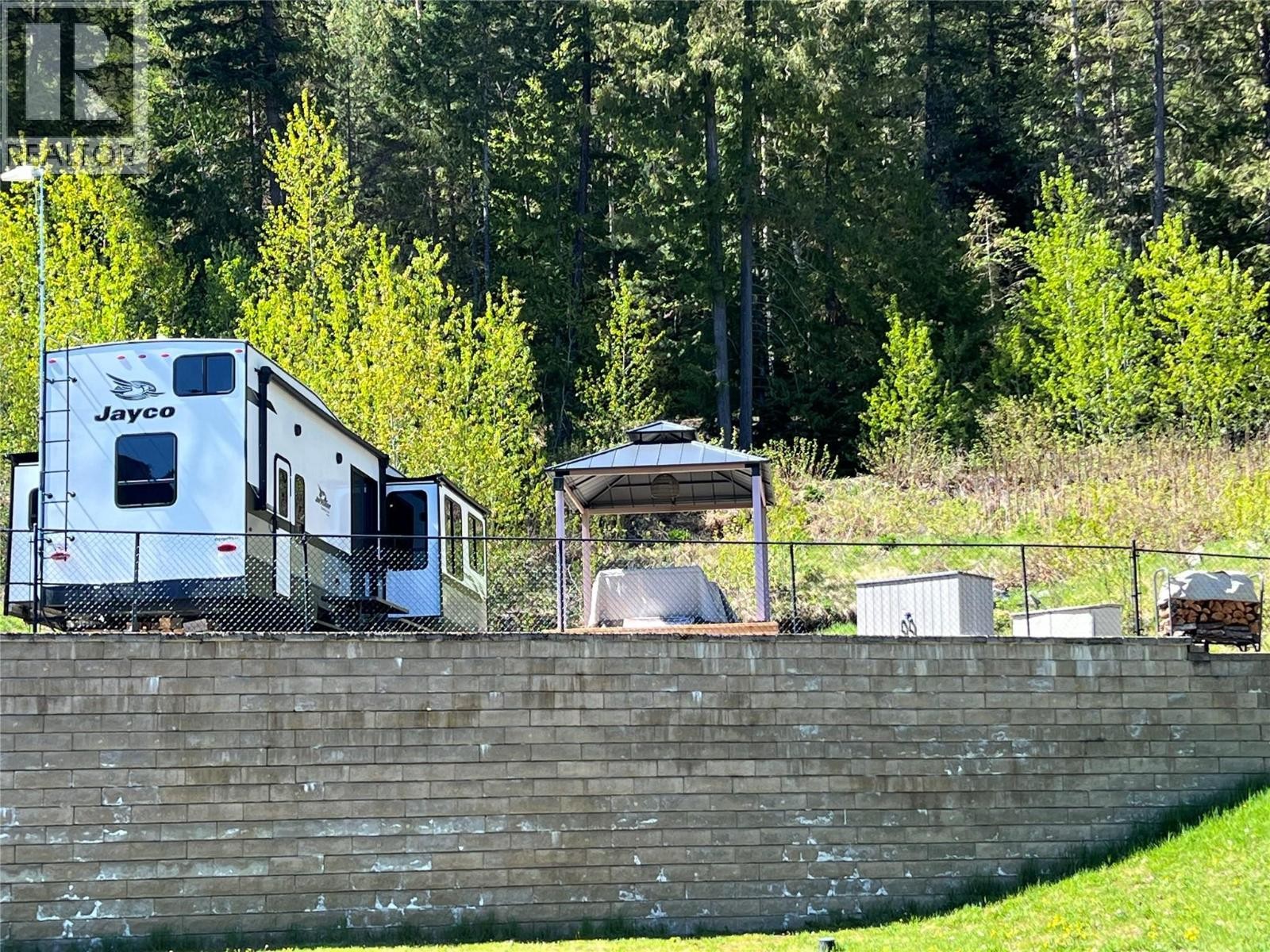 












1681 Sugar Lake Road Unit# 60

,
Cherryville,







British Columbia
V0E2G2

