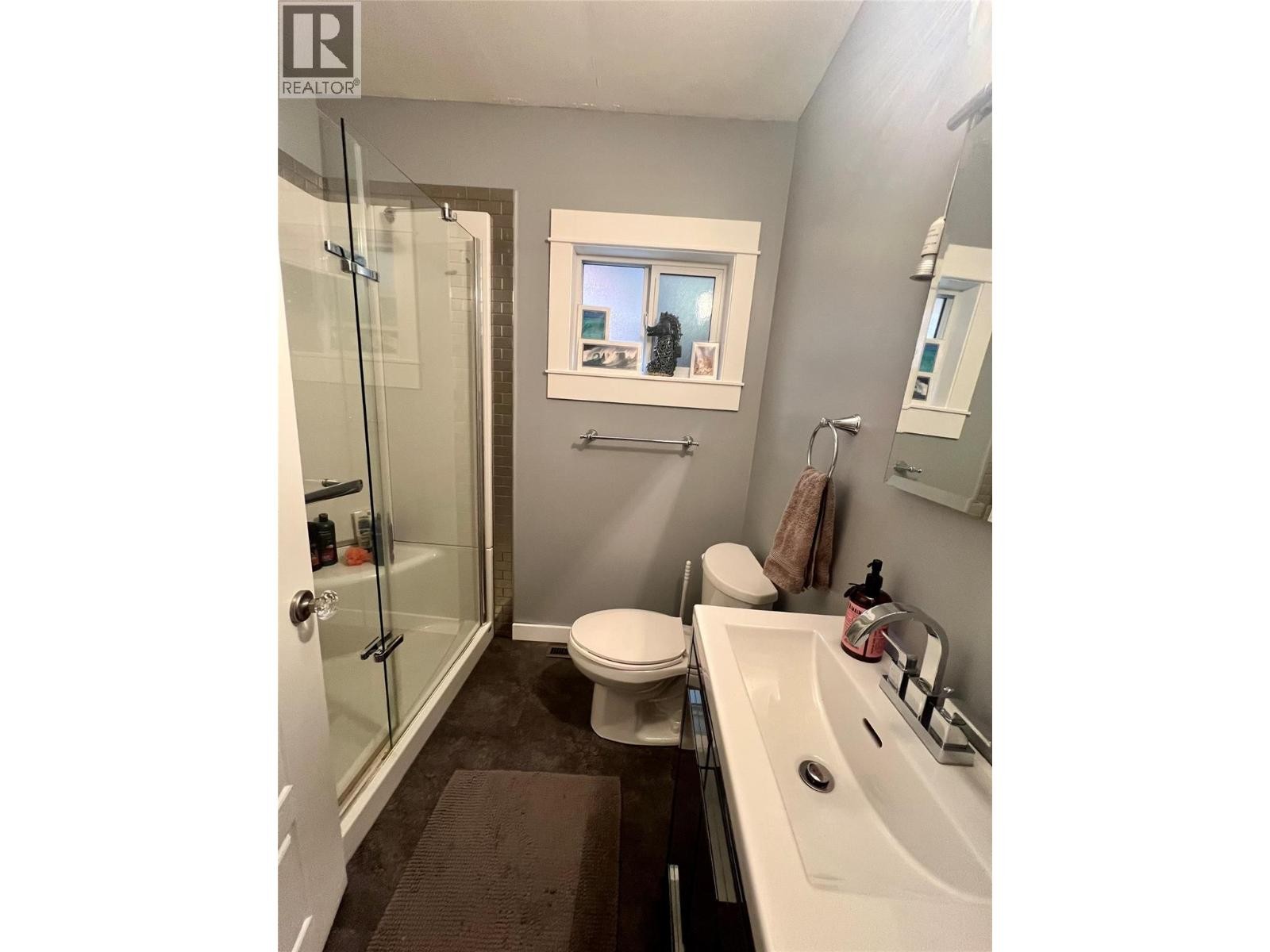 












12914 Oyama Road

,
Lake Country,




British Columbia
V4V2A7

