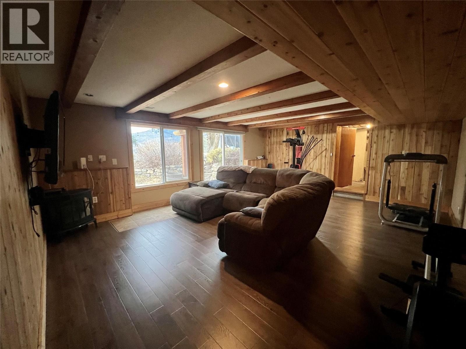 












12914 Oyama Road

,
Lake Country,




British Columbia
V4V2A7

