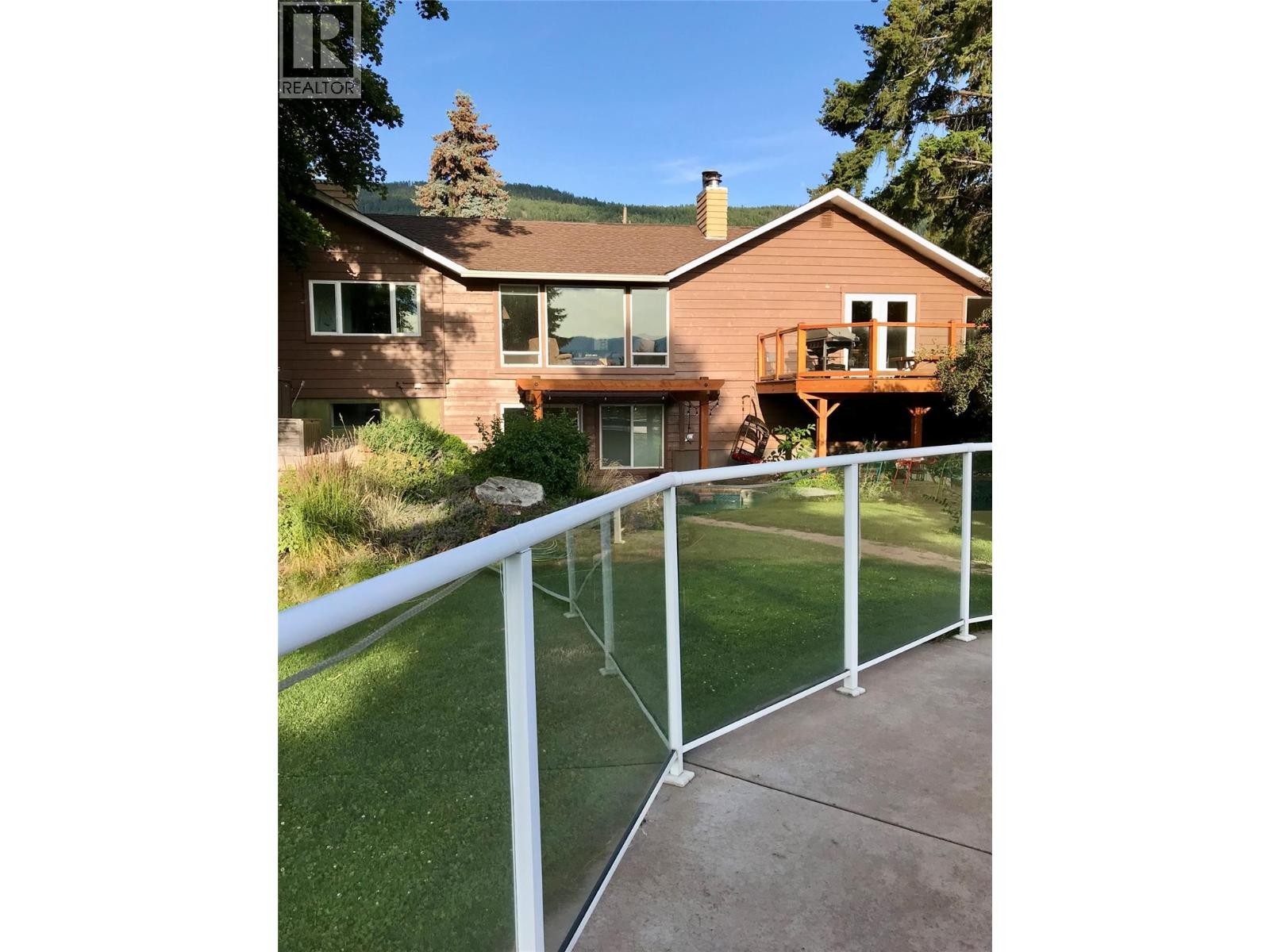 












12914 Oyama Road

,
Lake Country,




British Columbia
V4V2A7

