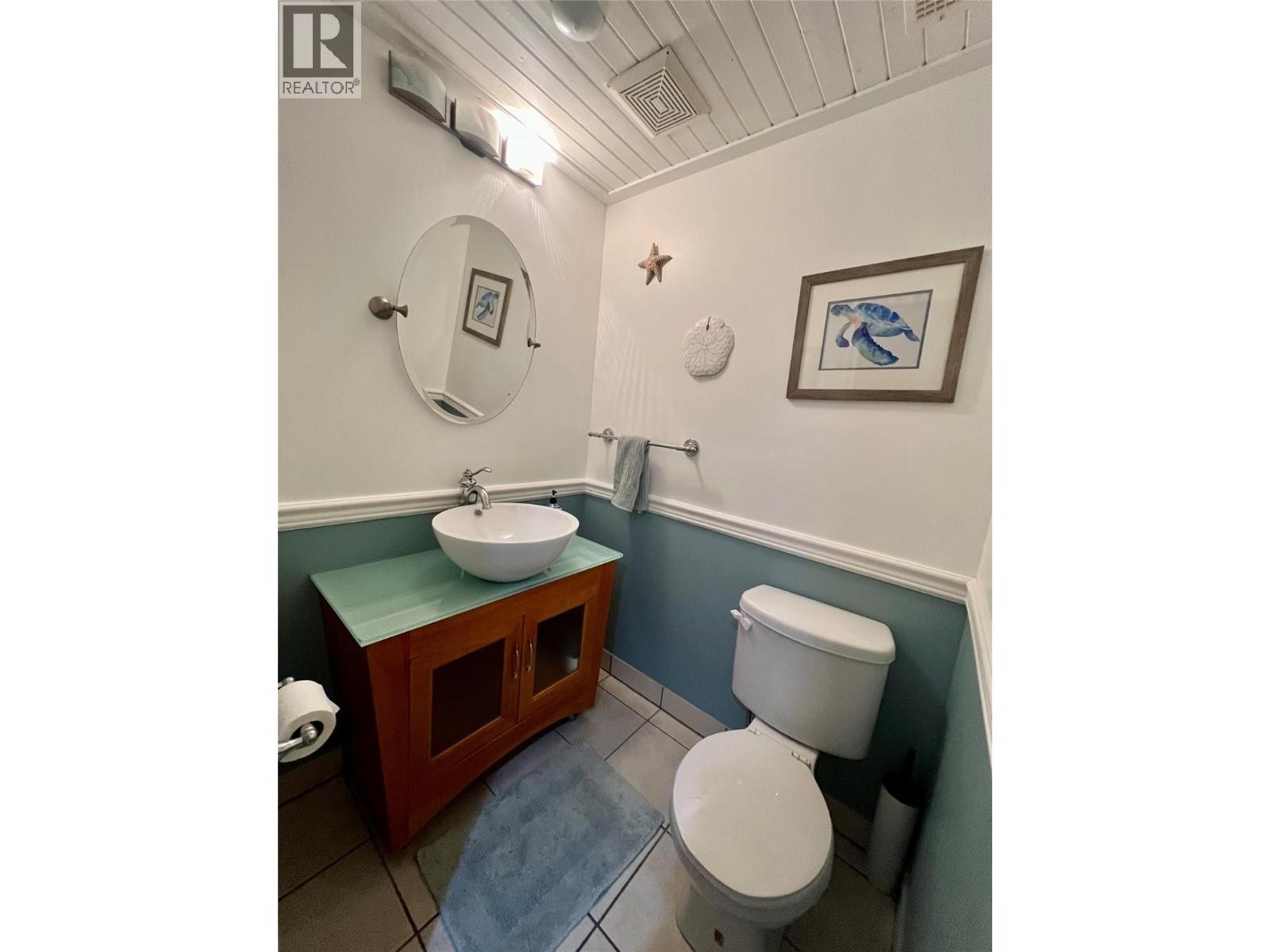 












12914 Oyama Road

,
Lake Country,




British Columbia
V4V2A7

