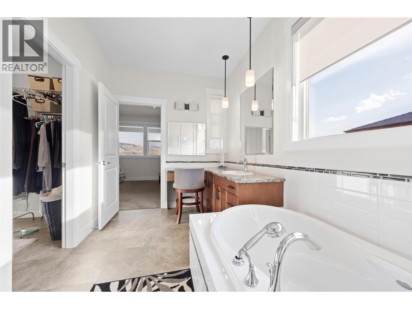 












2589 Sylvia Road

,
Lake Country,




British Columbia
V4V2R8

