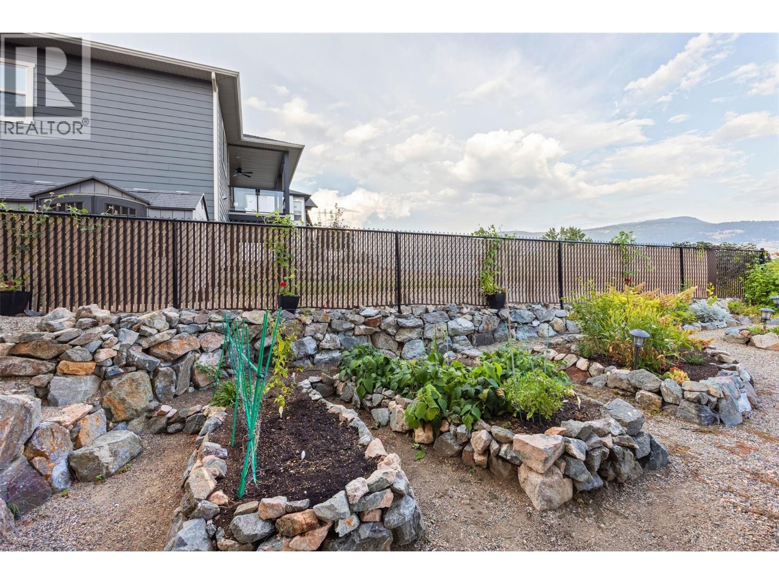 












2589 Sylvia Road

,
Lake Country,




British Columbia
V4V2R8

