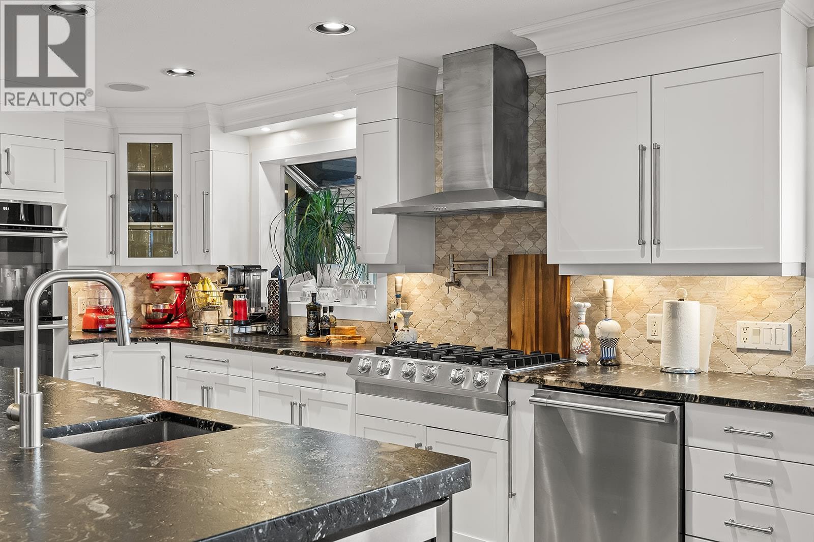 












3025 Wales Road

,
West Kelowna,




British Columbia
V1Z2A7

