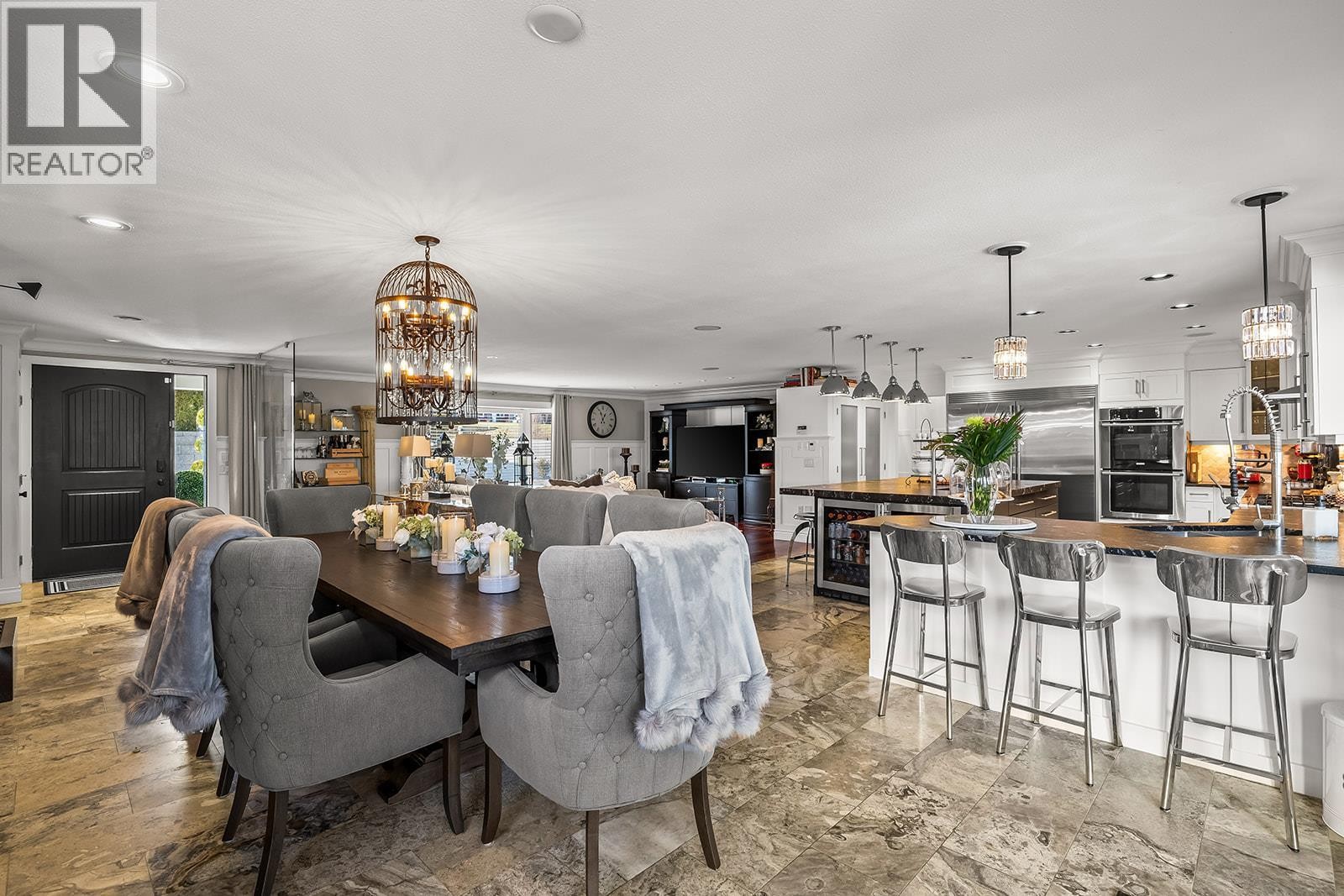 












3025 Wales Road

,
West Kelowna,




British Columbia
V1Z2A7

